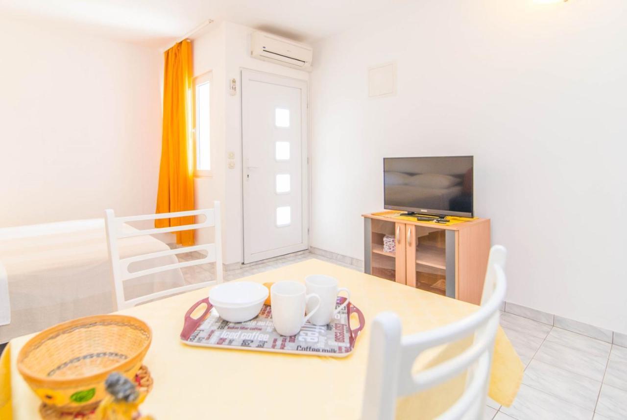 Apartments Mili 732 Makarska Eksteriør billede