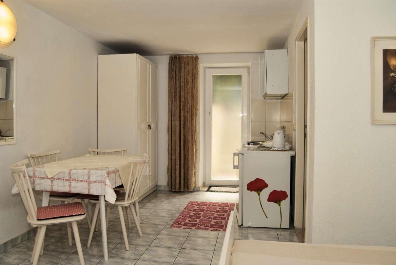 Apartments Mili 732 Makarska Eksteriør billede